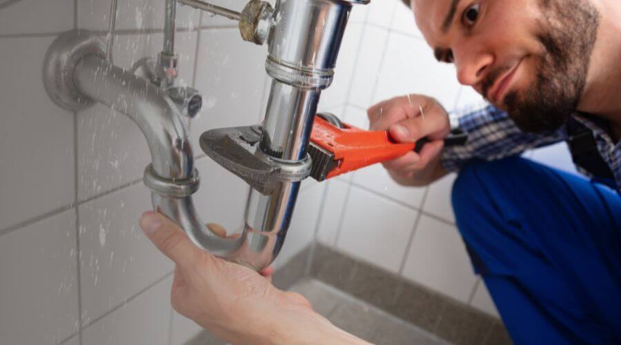 Expert burst pipe repair services in Overgaard, AZ